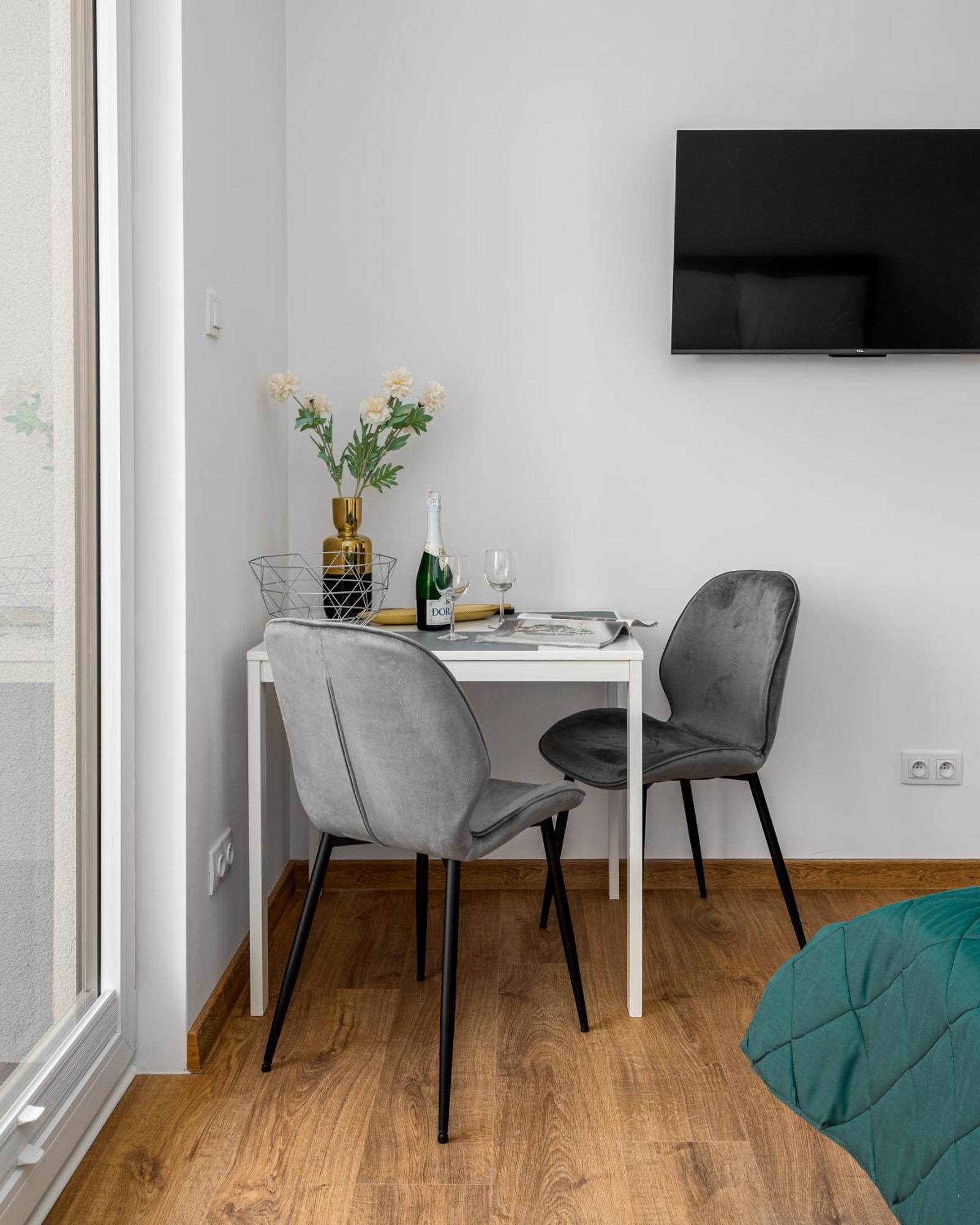 Apartamenty Dla Wszystkich Kasprzaka 29 Warsaw Exterior photo