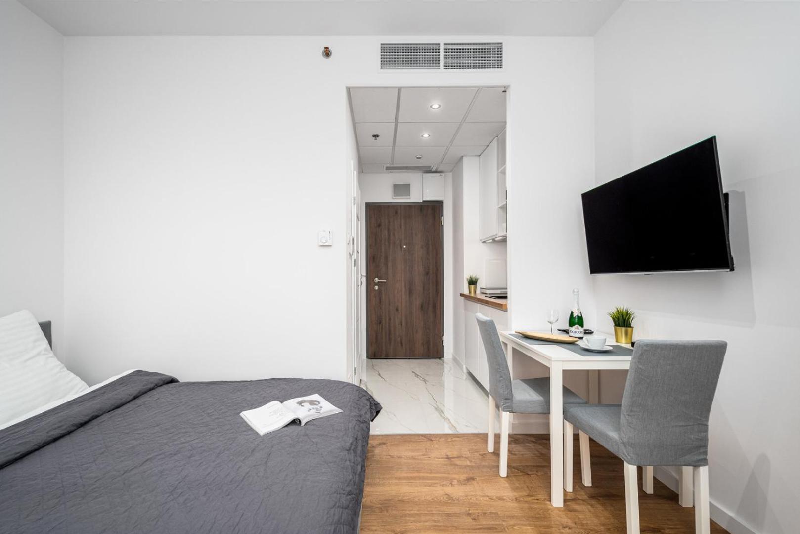 Apartamenty Dla Wszystkich Kasprzaka 29 Warsaw Exterior photo